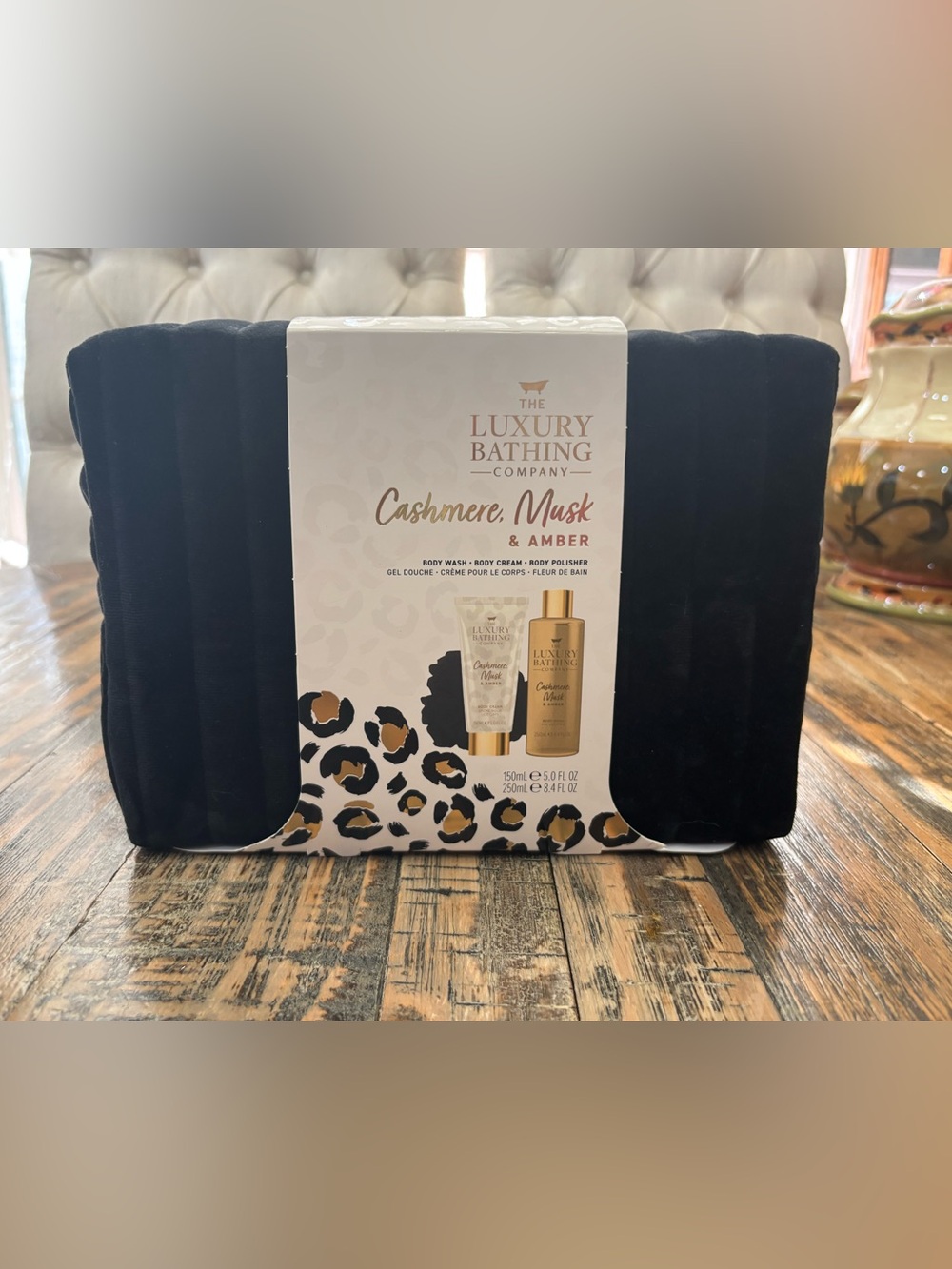 LUXURY BATHING CASHMERE MUSK & AMBER